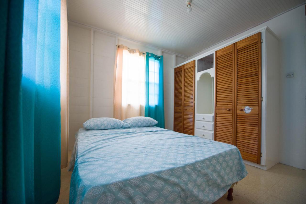 סנט ג'יימס T.Cole'S Holiday Rental מראה חיצוני תמונה