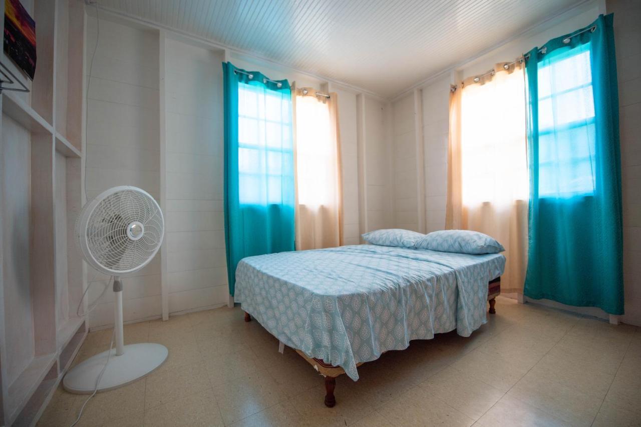 סנט ג'יימס T.Cole'S Holiday Rental מראה חיצוני תמונה